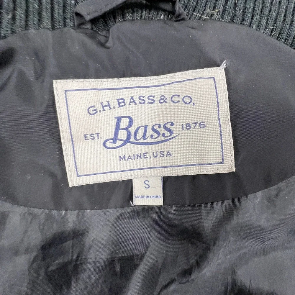 G.H. Bass Puffer Vest Womens Small Black Down Fill Quilted GHAW7836 Winter Layer